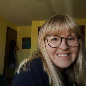 Meet your Posher, Rebecca